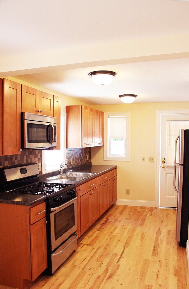 Photo - 152 North St Unidad APT C