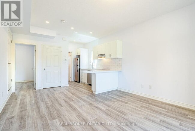 Photo - 164 Heiman St