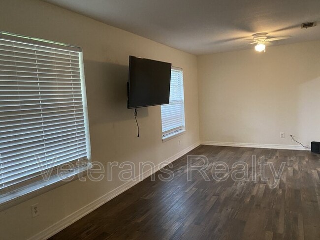 Photo - 2411 Sunkist Country Club Rd