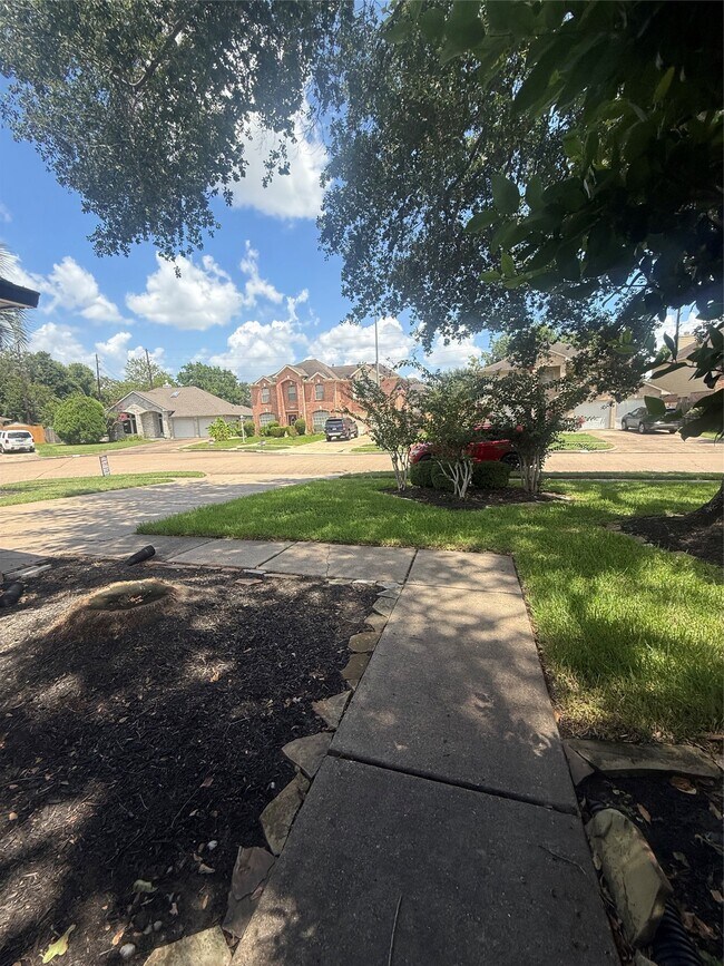 Building Photo - 8210 Paddington Pl Dr