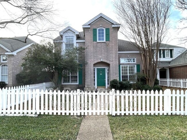 Building Photo - 4108 Hedgerow Dr