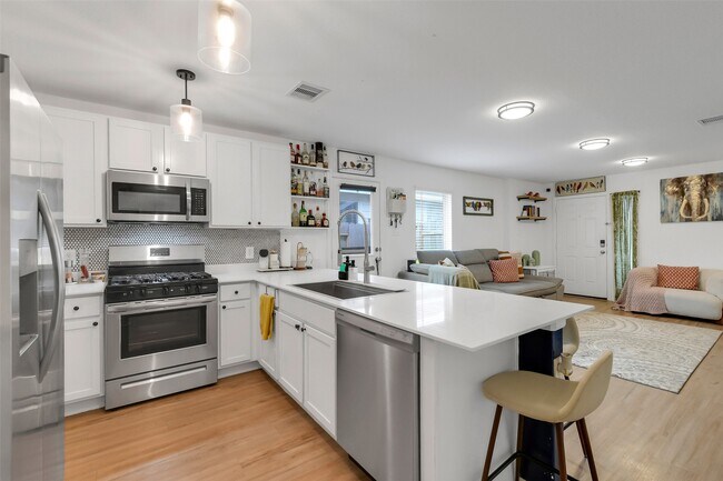 Photo - 2851 Via Augusta Dr