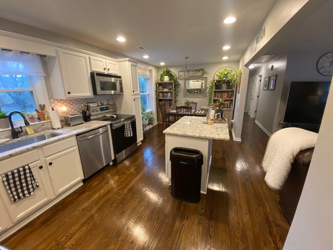 Photo - 1116 Sheffield Dr