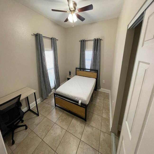 Photo - 3511 N Dartmouth Ave Unit 2