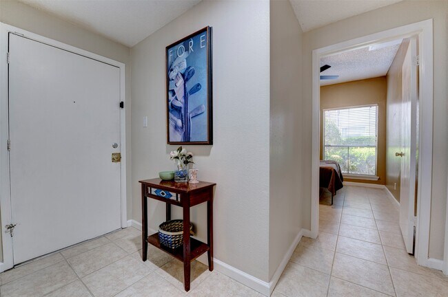 2300 Augusta Dr Unit 29