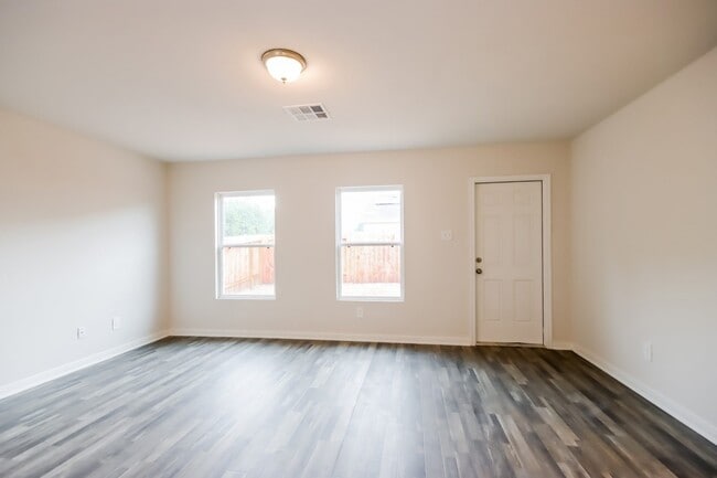 Photo - 15823 Del Norte Dr