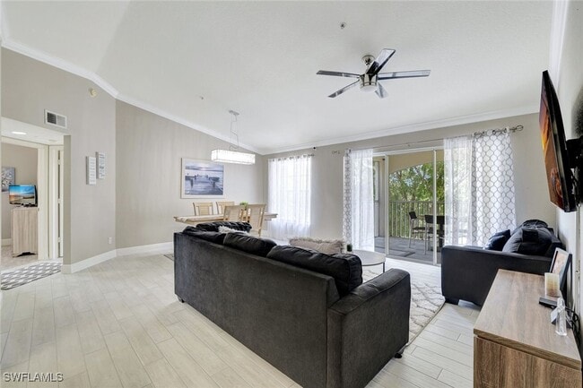 Photo - 4670 St Croix Ln Unit 632