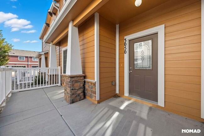 Photo - 3050 Shikra View