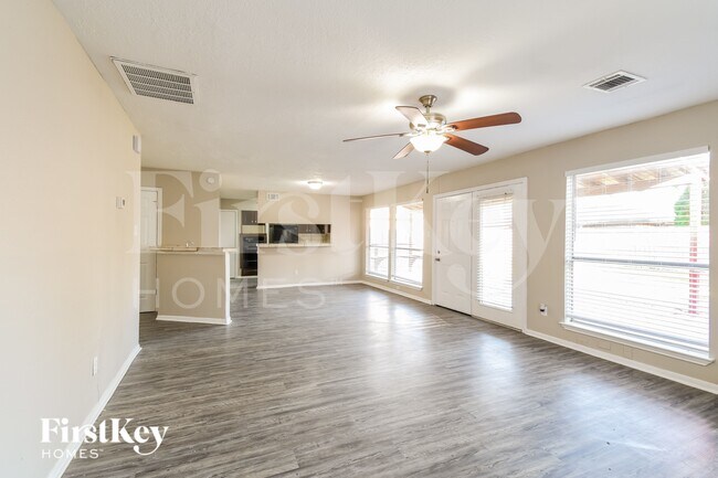 Photo - 15915 Vista Del Mar Dr