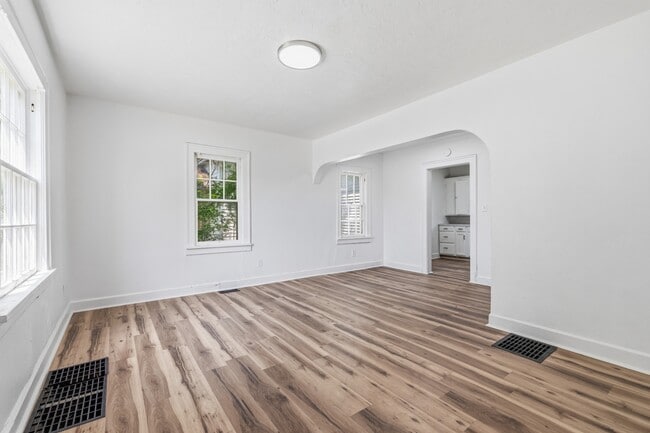 Photo - 2442 Morton St