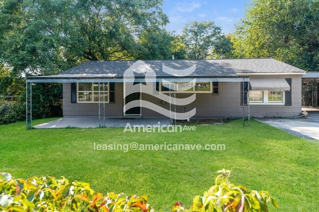 Photo - 1530 Hurley Cir
