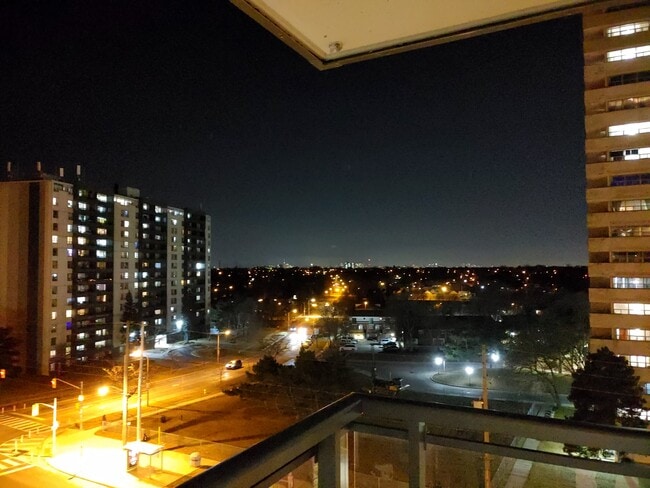 Photo - 20 Meadowglen Pl Unit 727