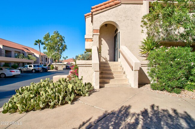 Photo - 9707 E Mountain View Rd Unidad 2444