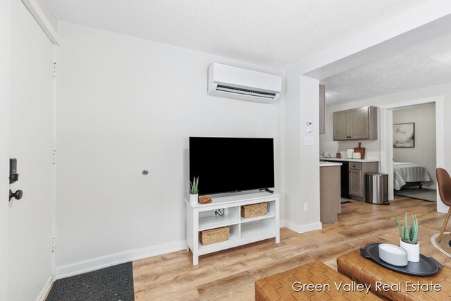 Photo - 1543 Beidler St Unit 2