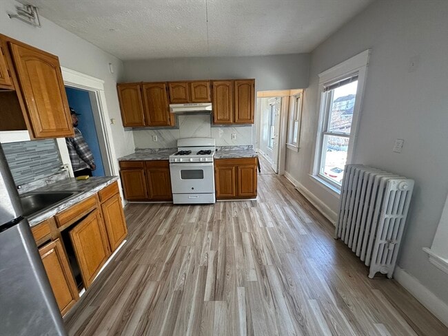 Photo - 124 Kendall St Unit 2