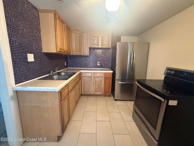 Photo - 329 Pine Ave