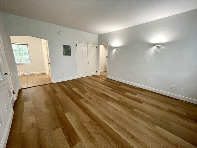 Photo - 720 Meridian Ave Unit 5