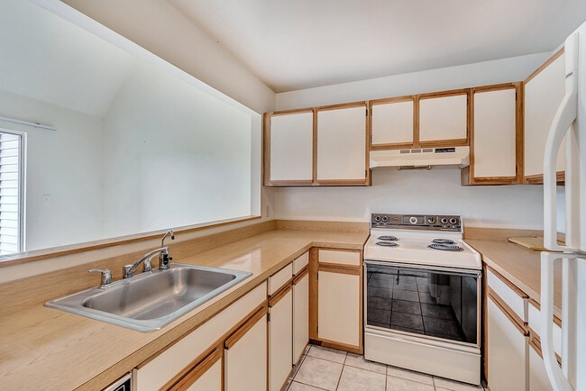 Photo - 1243 Cedars Ct