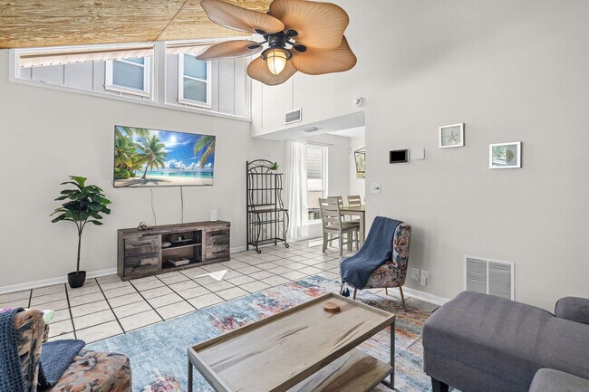 524 6th Ave N Unit SI ID1609791P