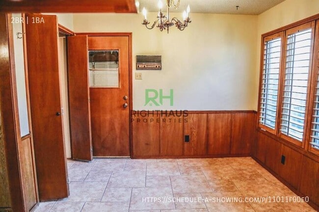 Photo - 3303 79th St