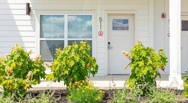 Photo - 7 Hudson W Dr Unit 715