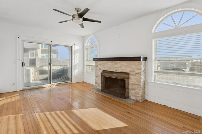 Photo - 23 Troy Ave Unit 1st FL