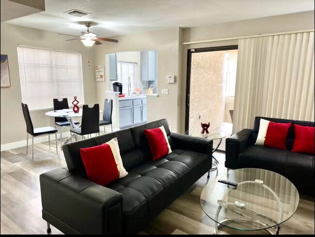 Building Photo - Amazing Furnished 2-Bed 2-Bath at Las Casitas! Unit 201