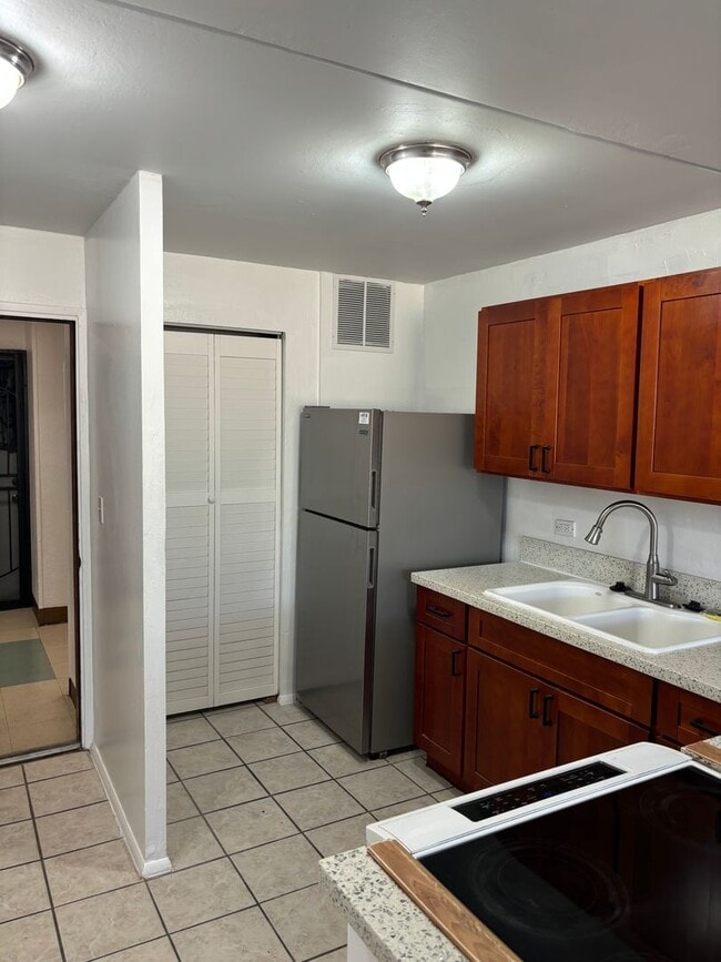 Photo - Harbor Lights 1-Bedroom – Pool, Courtyard, & Steps to Shopping