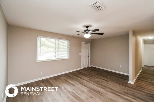 Photo - 10910 Indies Dr S