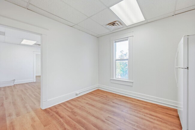 Photo - 5 S Parish Ave Unit 1