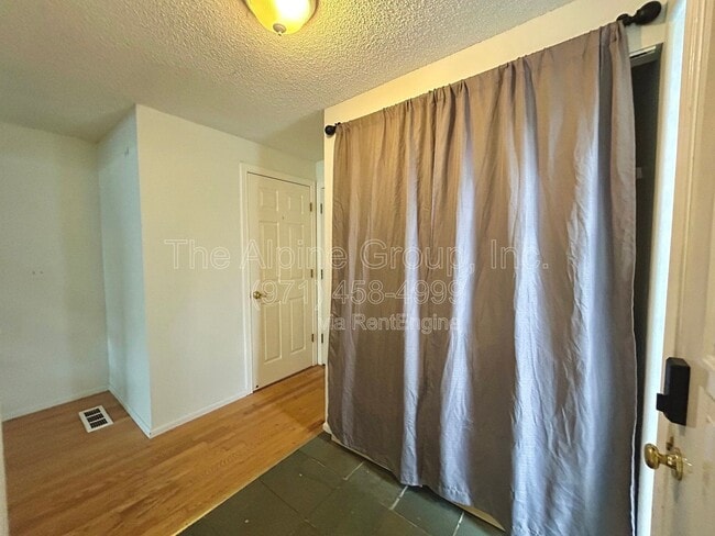 Photo - 4905 SW 152nd Ave