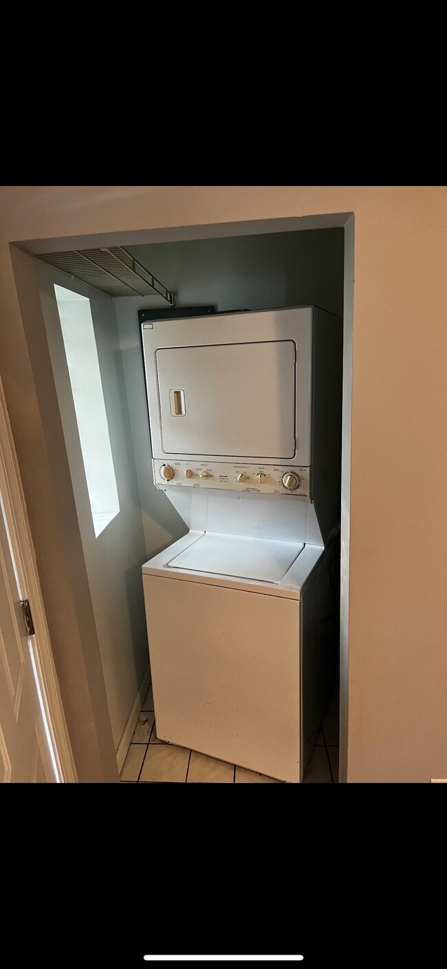 Suite 901 - 1201 7th St Unidad #2