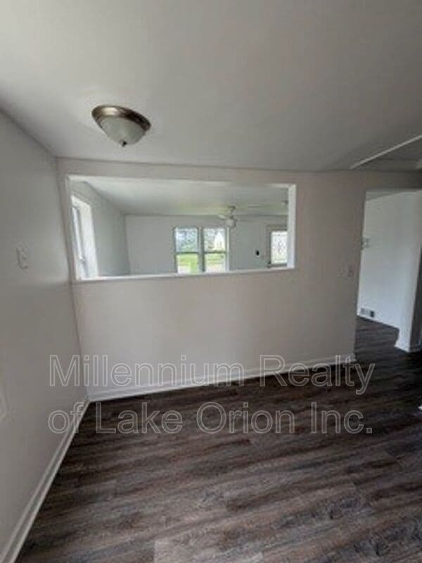 Photo - 85 E Beverly Ave