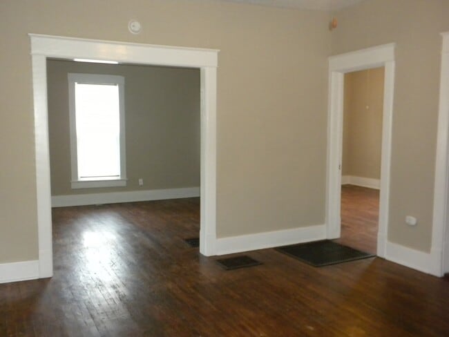 Photo - 3 Bedroom House-Downtown