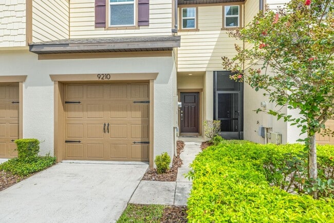 Photo - 9210 Hillcroft Dr