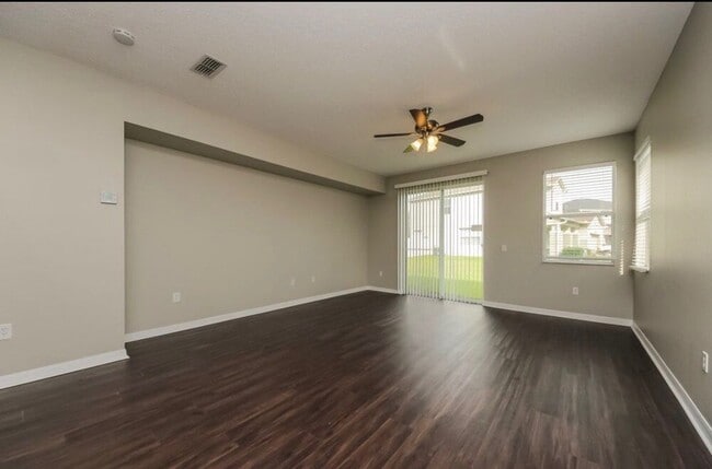 Photo - 917 Anchorage Ln