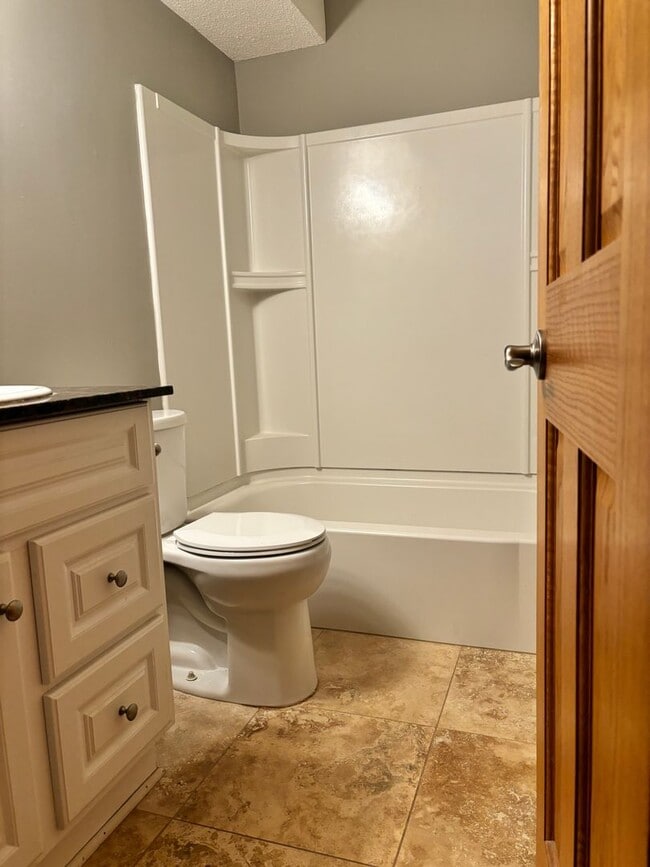 Photo - Completely Updated St. Louis Park Condo-Near Uptown, HWYS, Shops At West End