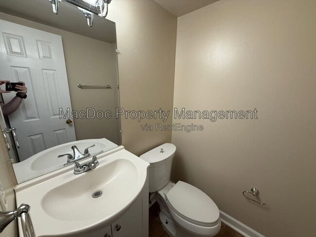 Photo - 14611 Earlham Ct