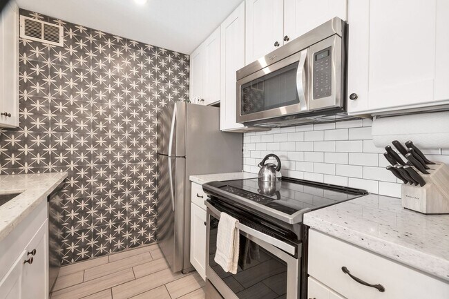 Photo - Great South Scottsdale Location 1 Bedroom ...