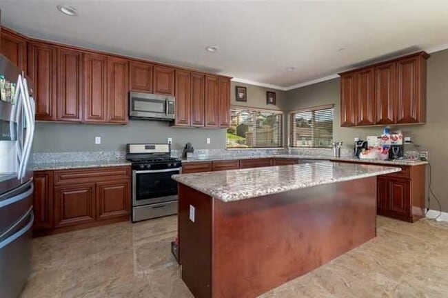 Photo - 9439 Eucalyptus St