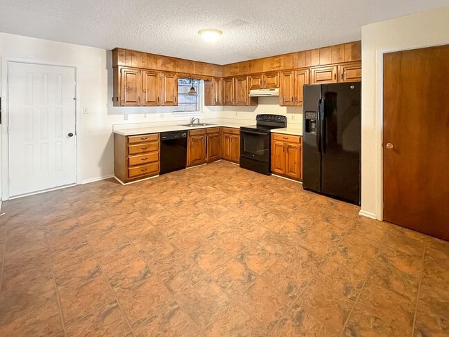 Photo - 413 W Kiowa Ave