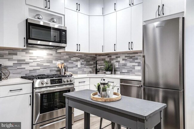 Photo - 256 15th St SE Unit 3