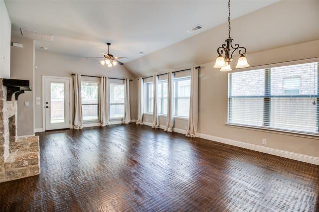 Photo - 4619 Amesbury Ln