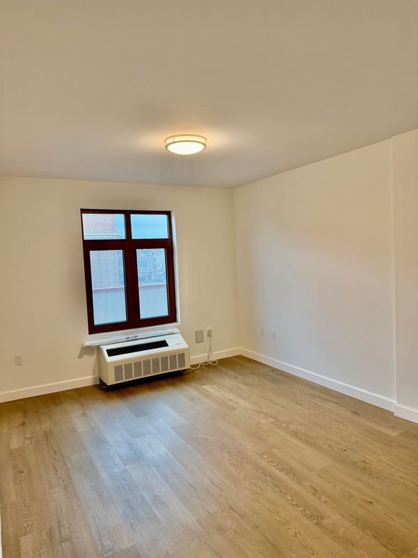 Photo - 224 Gramatan Ave Unit 4K