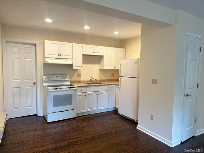 Photo - 570 NY-52 Unit 1