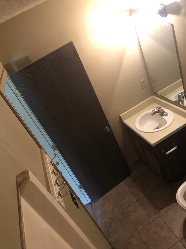 Photo - 661 N Leverett Ave Unit 17