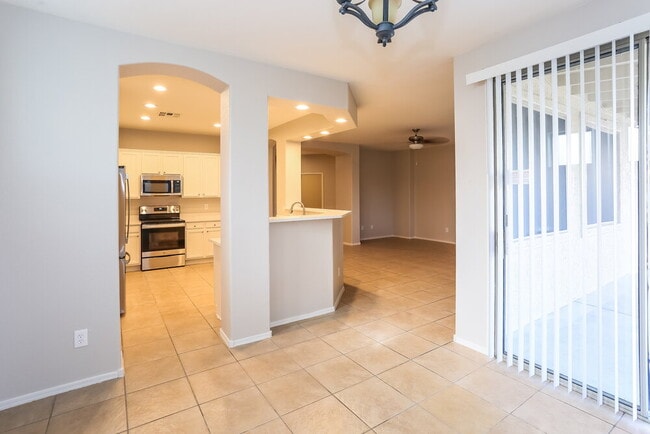 Photo - 6531 S 17th Ave