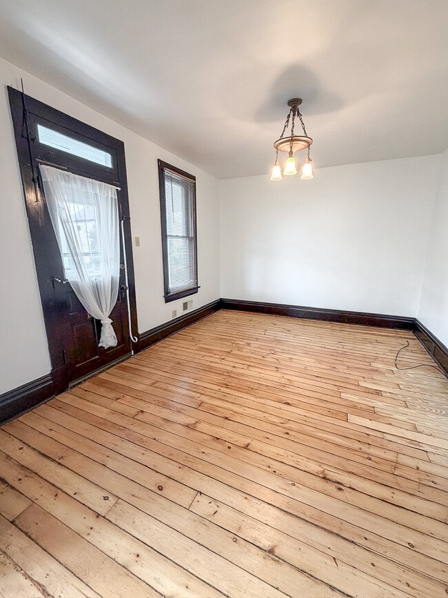 Photo - 506 Locust St