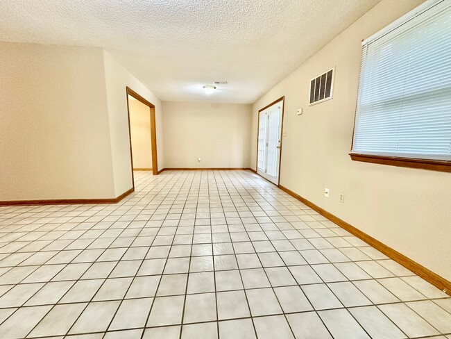 Photo - 109 Mountain View Dr