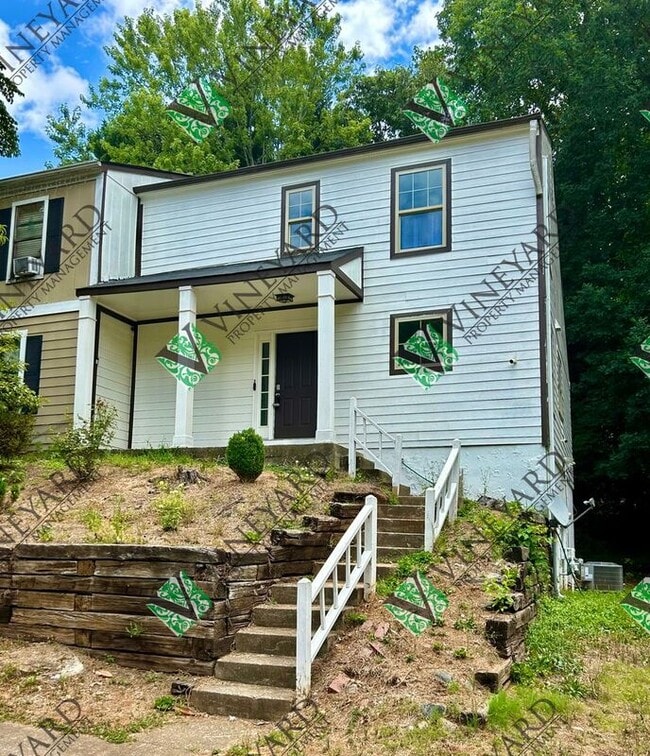 Building Photo - 1014 Falling Water Dr